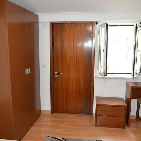Local Manuel Da Parreira 2* فيغيورا دا فوز